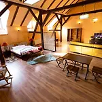 The Attic - Large Open-Space In The Old Town Of Brasov, Minutes Away From The Black Church